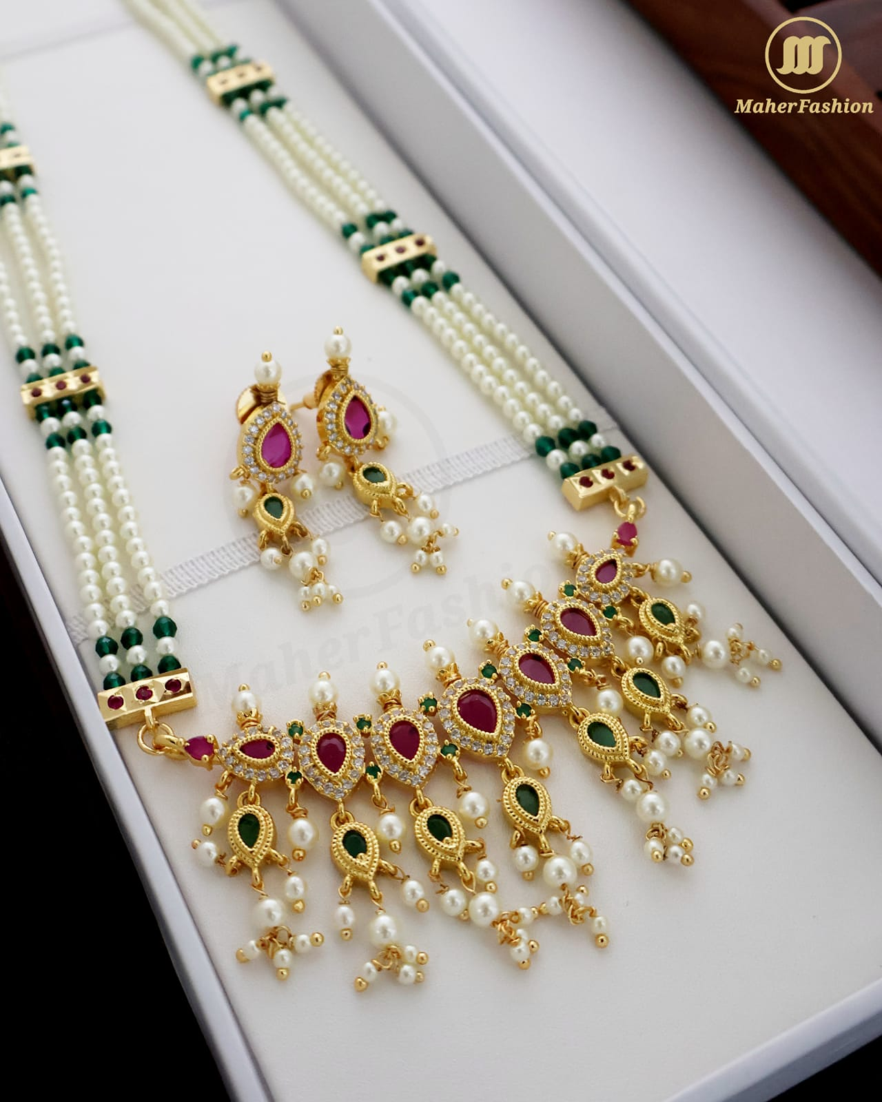 Praramparik Green Glow Tanmani Necklace 